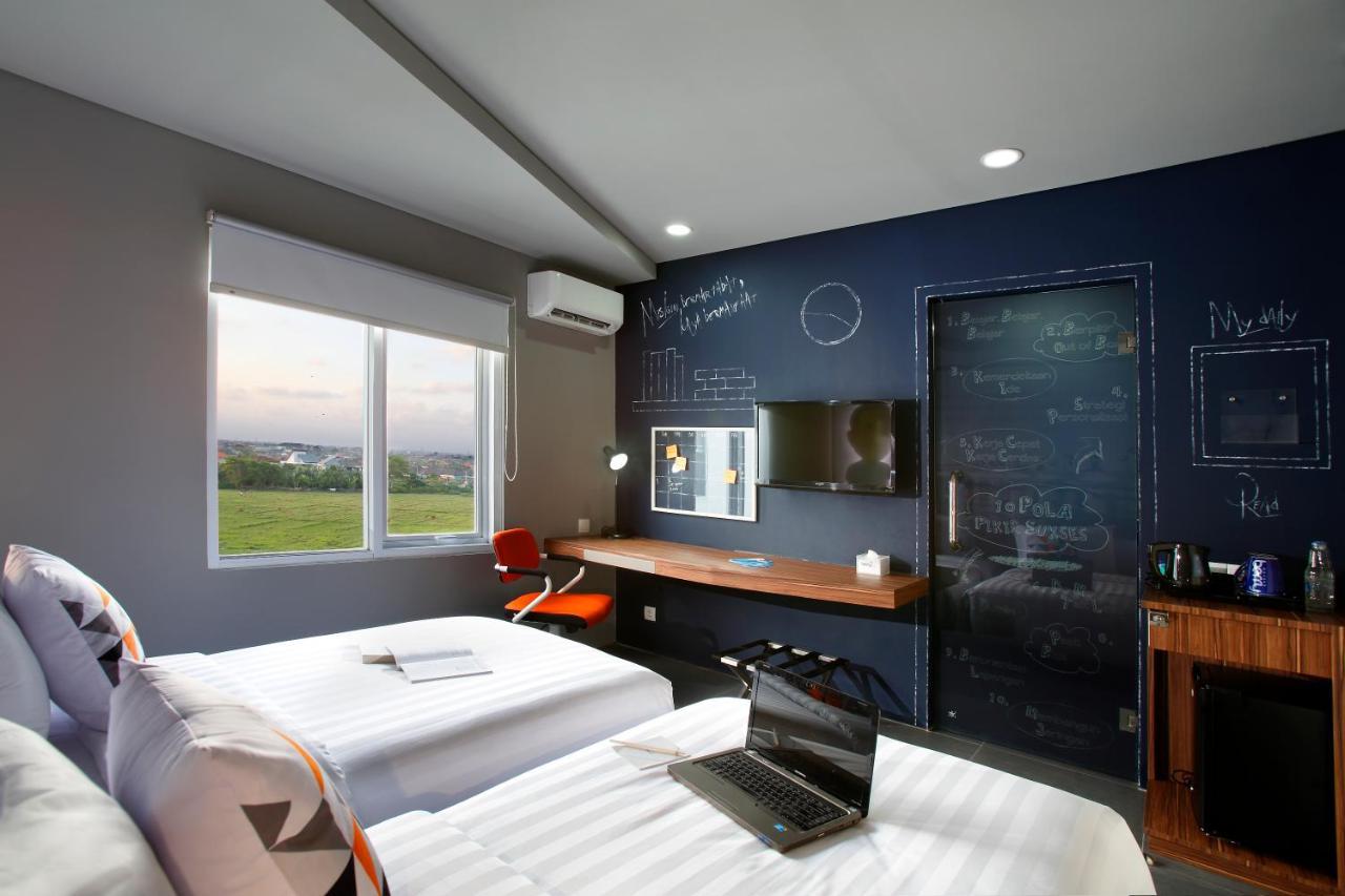 Berry Biz Hotel Sunset Road เซมินยัค ภายนอก รูปภาพ